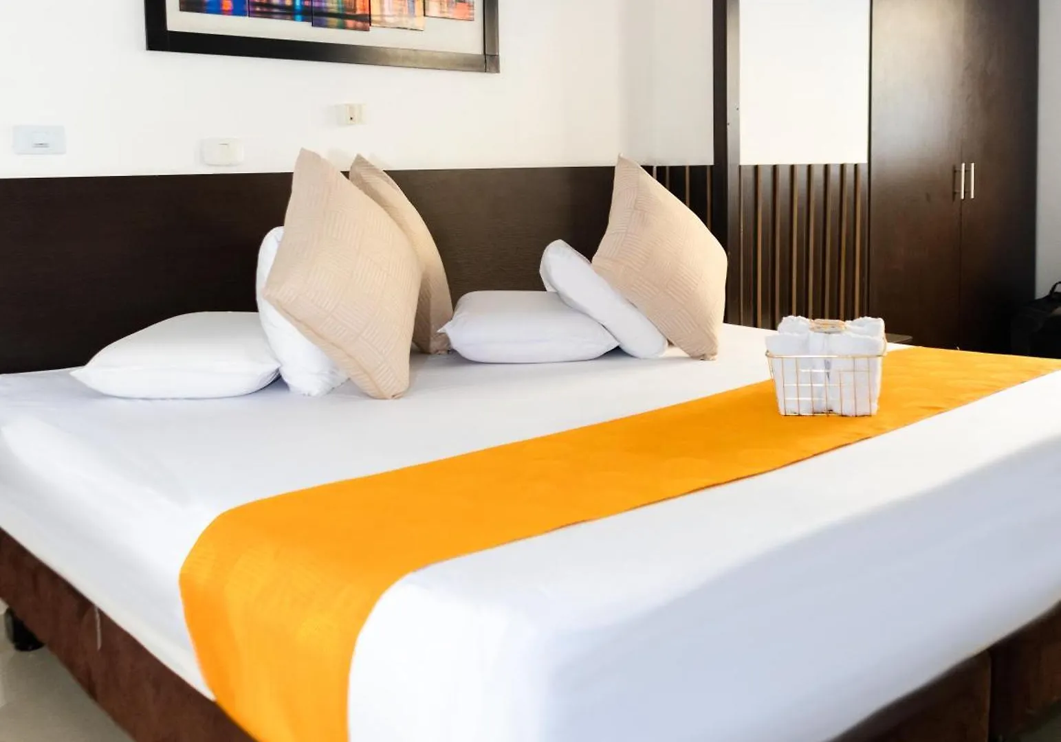 *** Hotel Sixth House Suite Cali Colombia