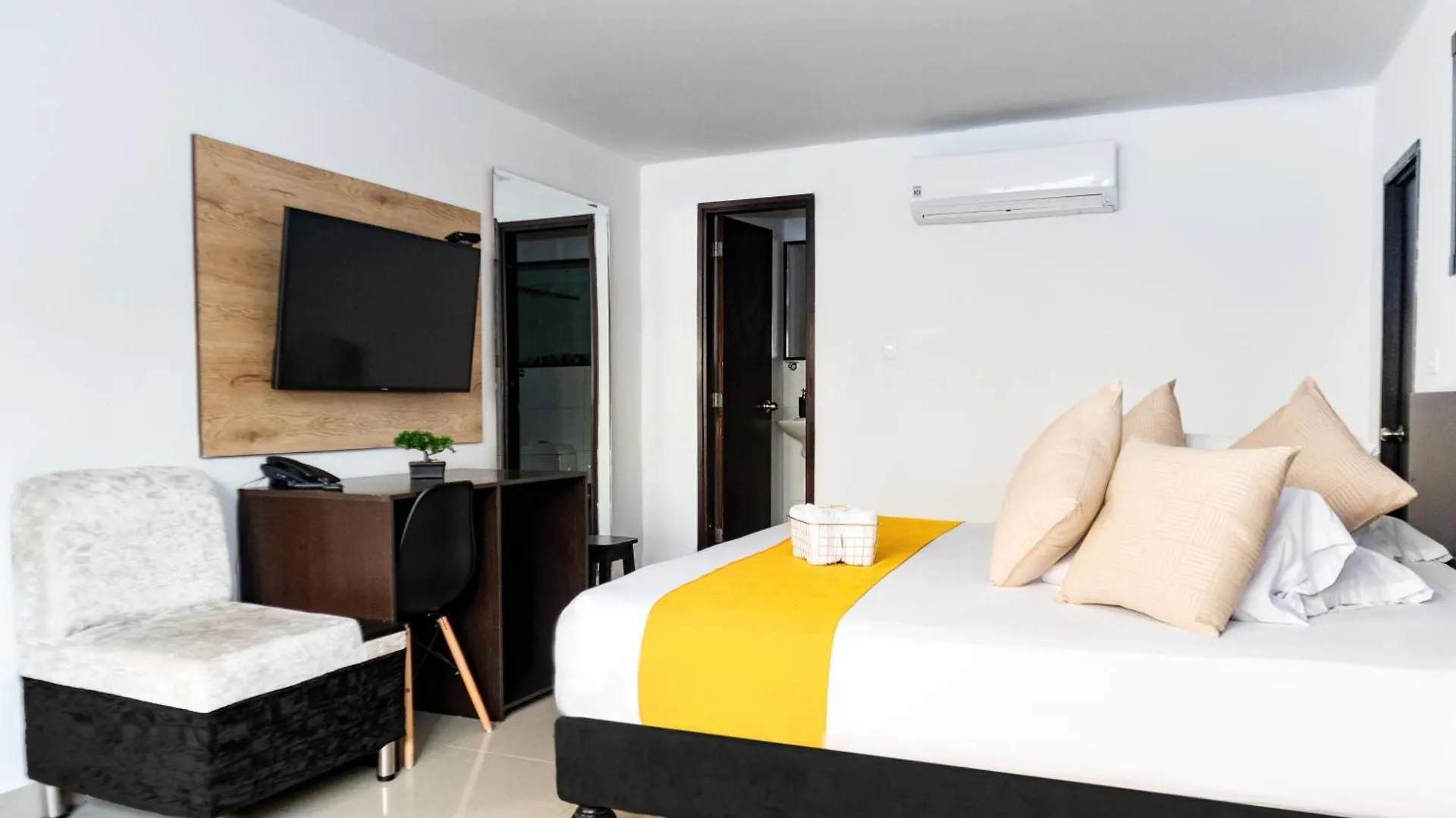 Sixth House Suite Cali Hotel